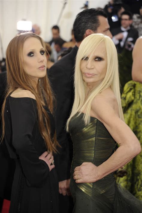 donatella versace et son fils|donatella versace's daughter.